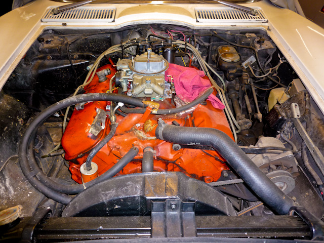 No engine compartment is ugly, but this comes close. But cosmetics are later No engine compartment is ugly, but this comes close. But cosmetics are later